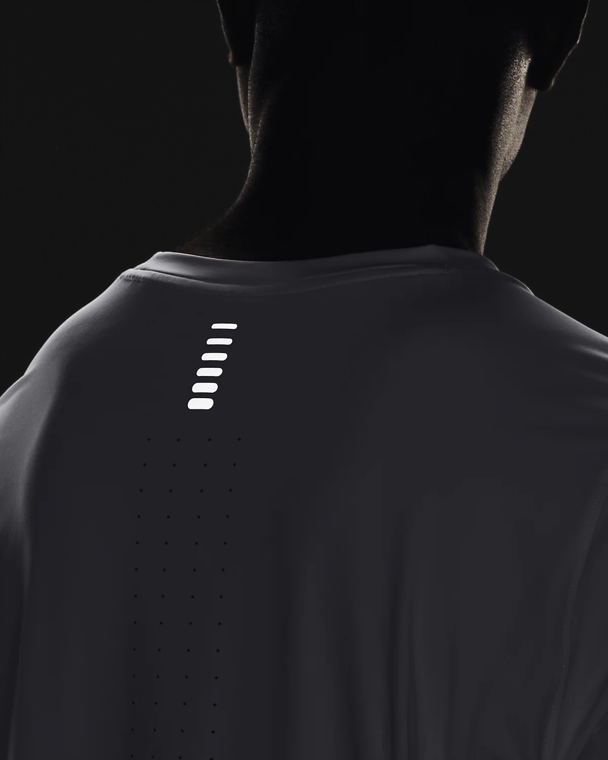 Men's UA Iso-Chill Laser Heat Short Sleeve - Image 6