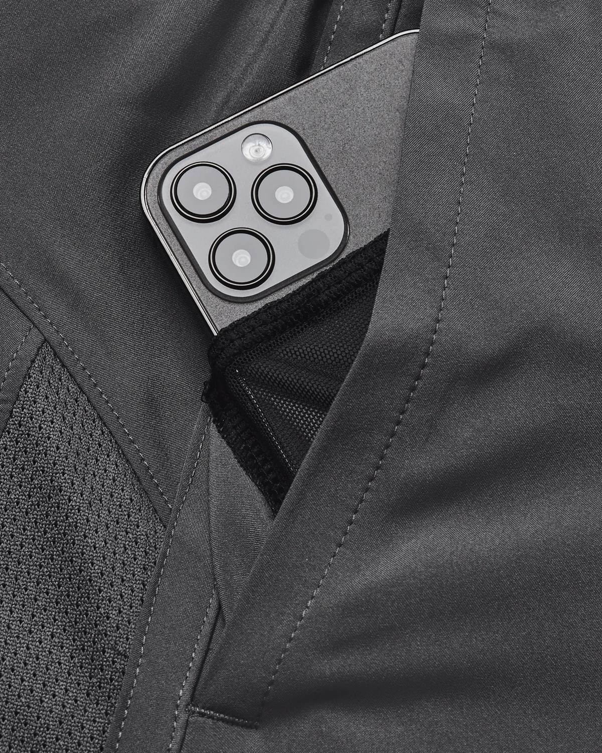 Men's UA Launch 7inch Shorts - Image 6