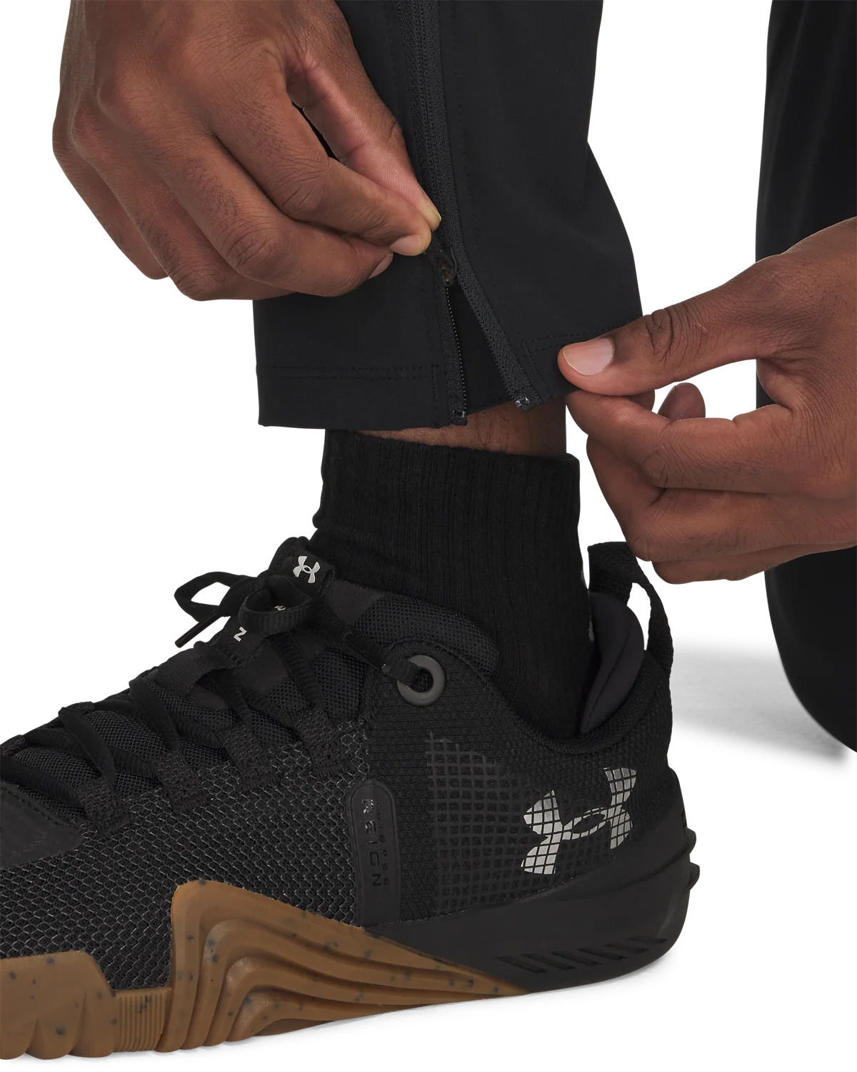 Men's UA Launch Pants - Image 4