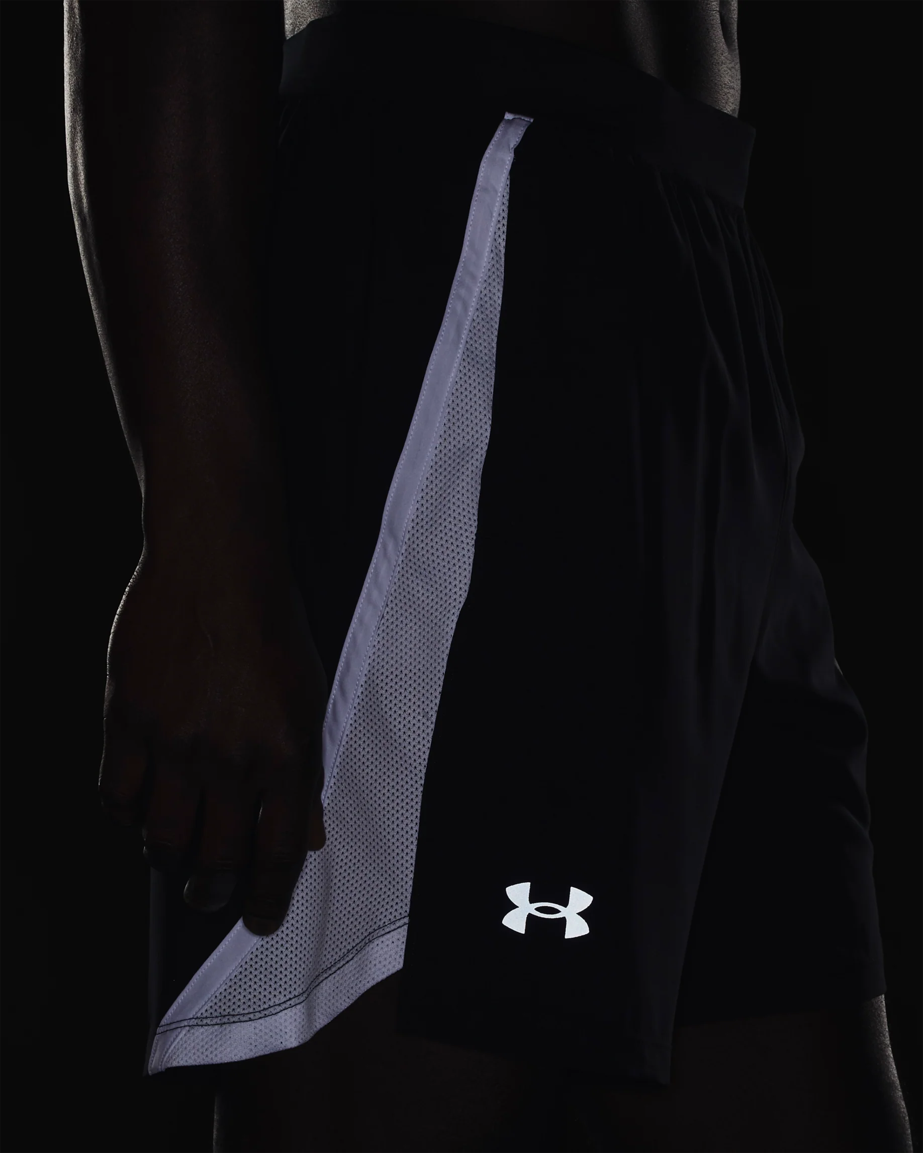Men's UA Launch Run 7inch Shorts - Image 7
