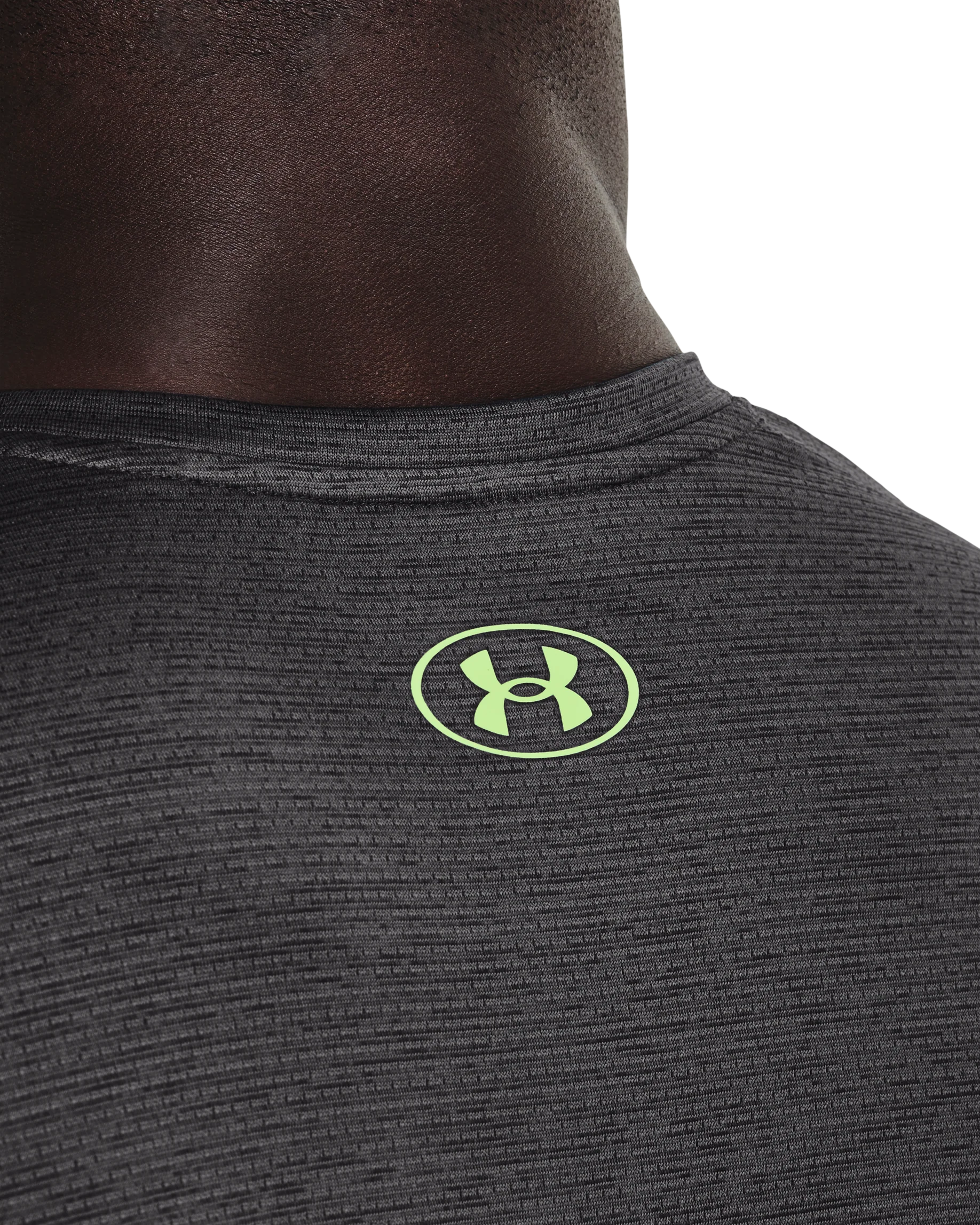 Men's UA Training Vent Graphic Short Sleeve - Image 5