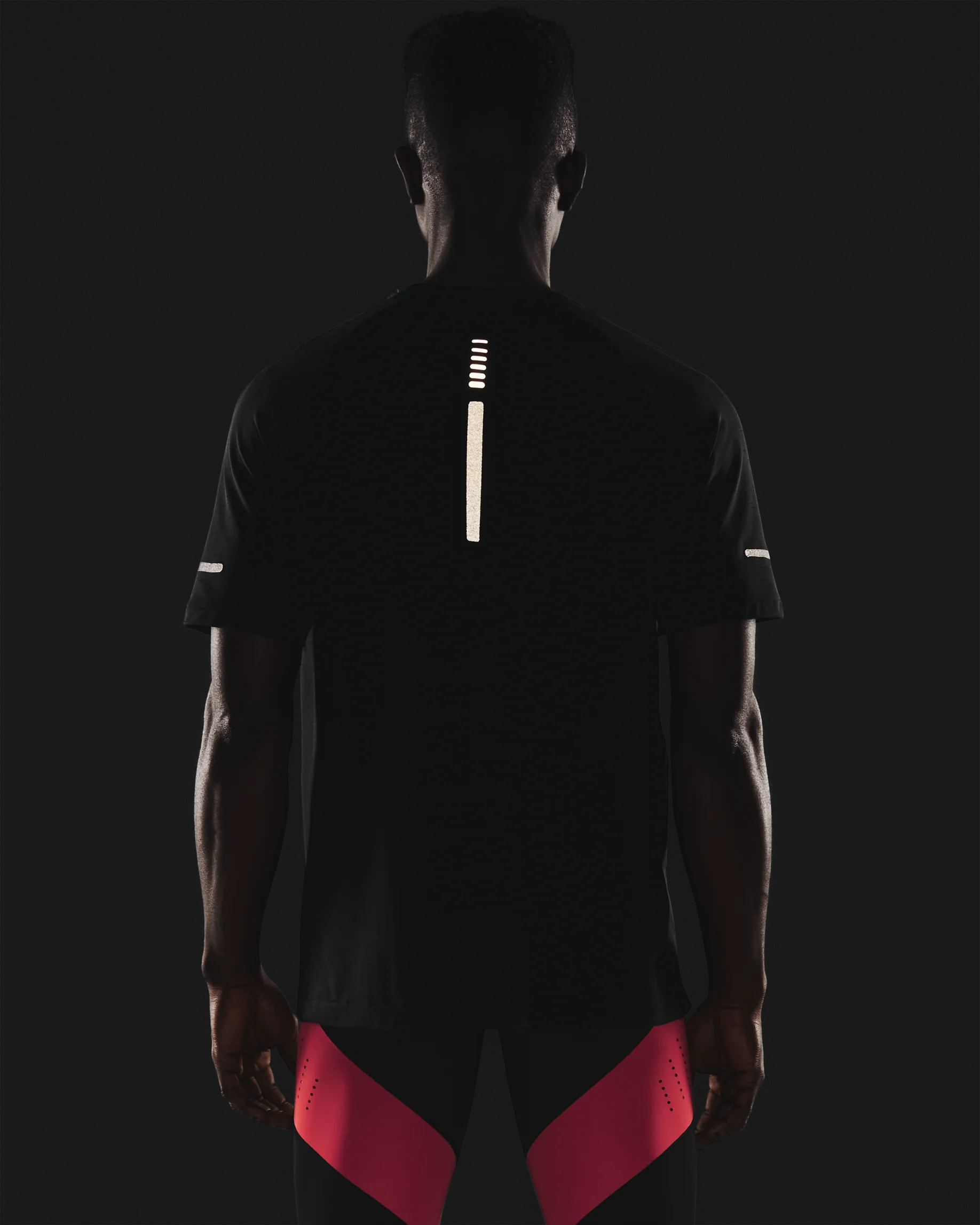Men's UA Vanish Seamless Run Short Sleeve - Image 7