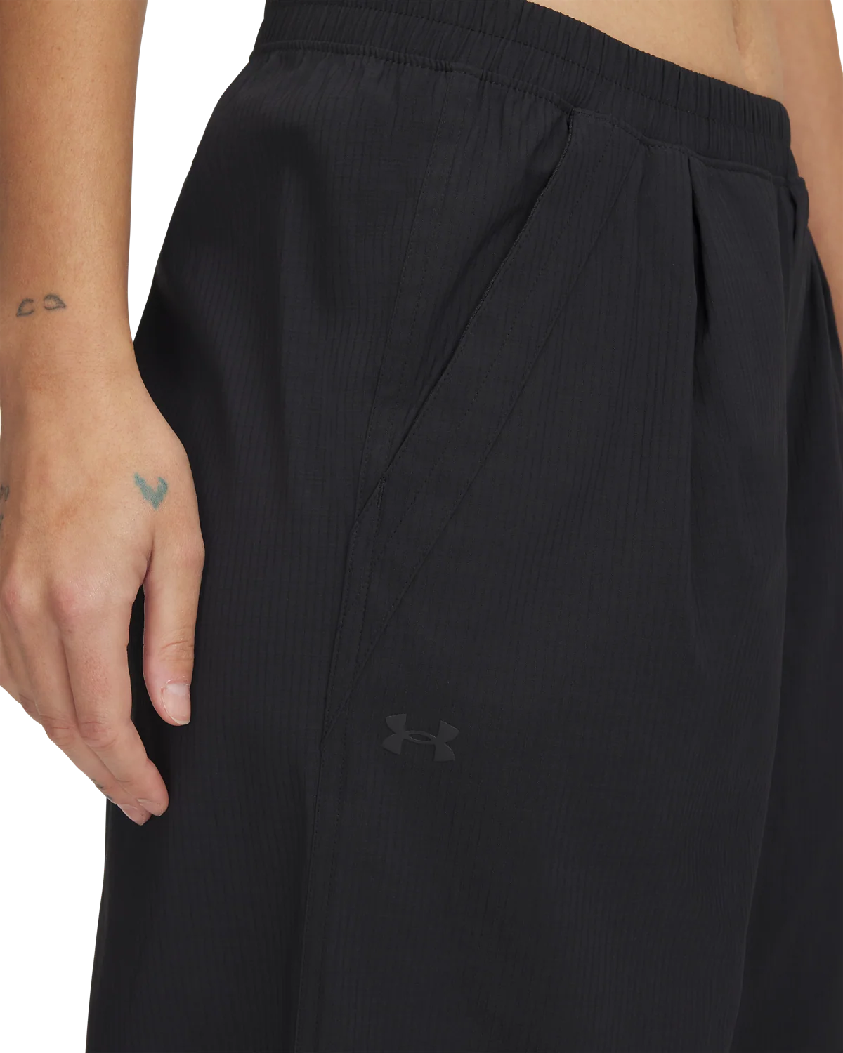 Women's UA Unstoppable Woven Parachute Pants - Image 4