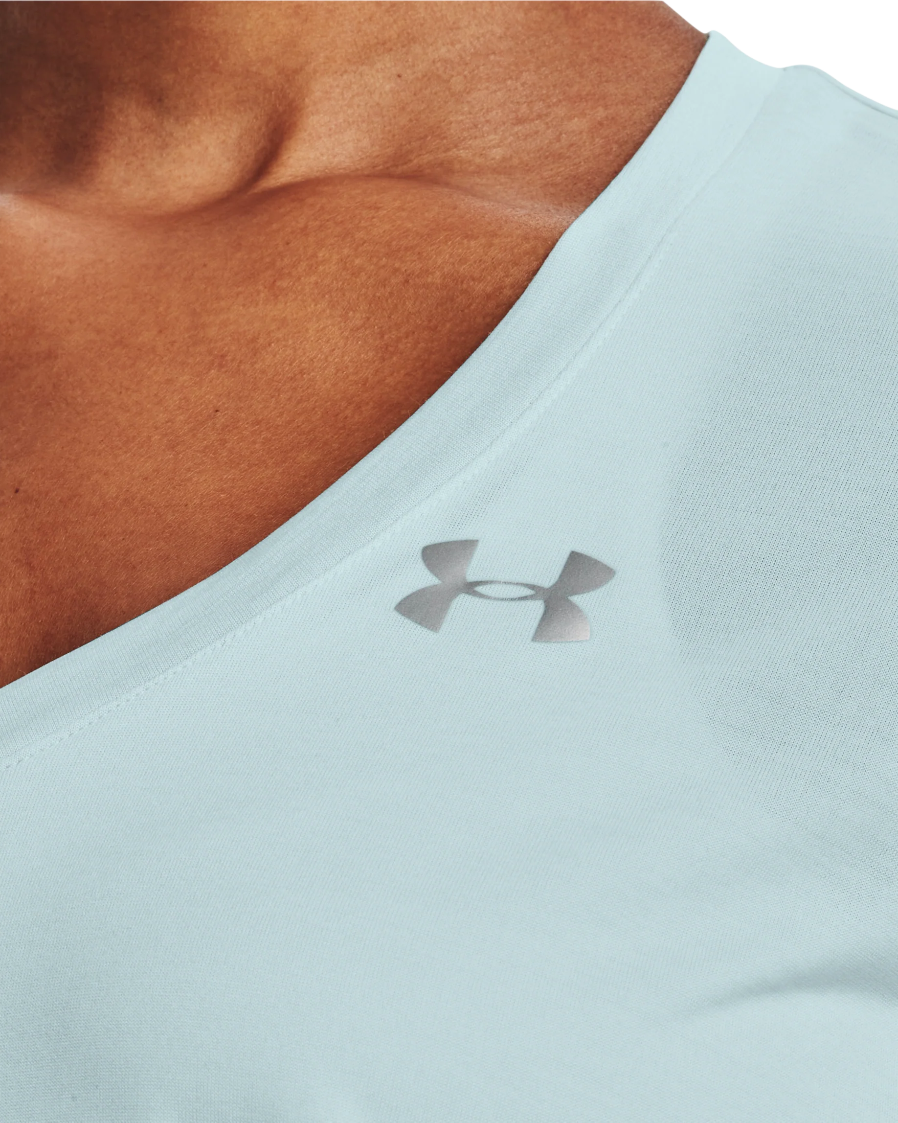 Women's UA Tech™ Twist V-Neck - Image 5